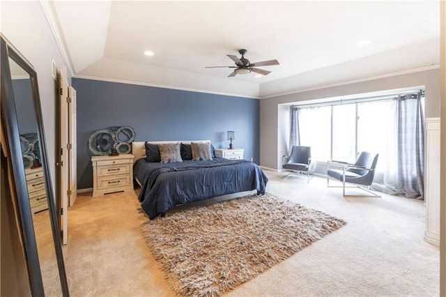 9732 W 115th Street, Overland Park, KS 66210