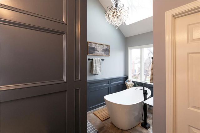 9732 W 115th Street, Overland Park, KS 66210