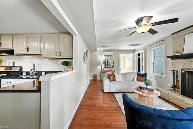 1068 Washington DR, Chesapeake, VA 23322