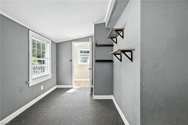 1068 Washington DR, Chesapeake, VA 23322