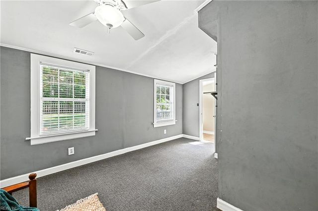 1068 Washington DR, Chesapeake, VA 23322