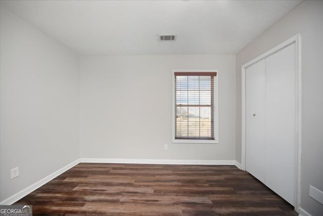 317 Acaro Ct, Ellenwood, GA 30294