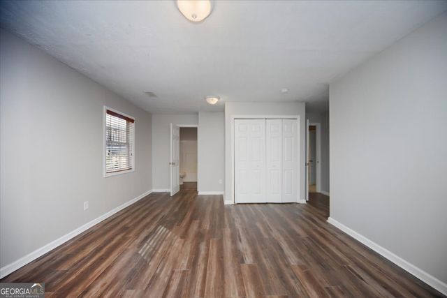 317 Acaro Ct, Ellenwood, GA 30294