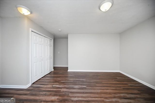 317 Acaro Ct, Ellenwood, GA 30294