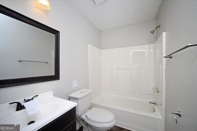 317 Acaro Ct, Ellenwood, GA 30294