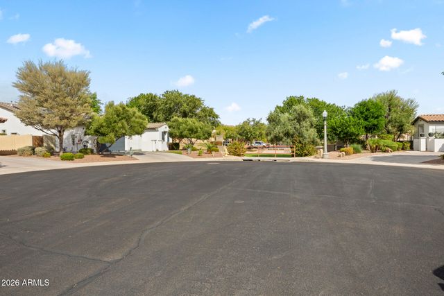 14874 W LUNA Circle, Litchfield Park, AZ 85340