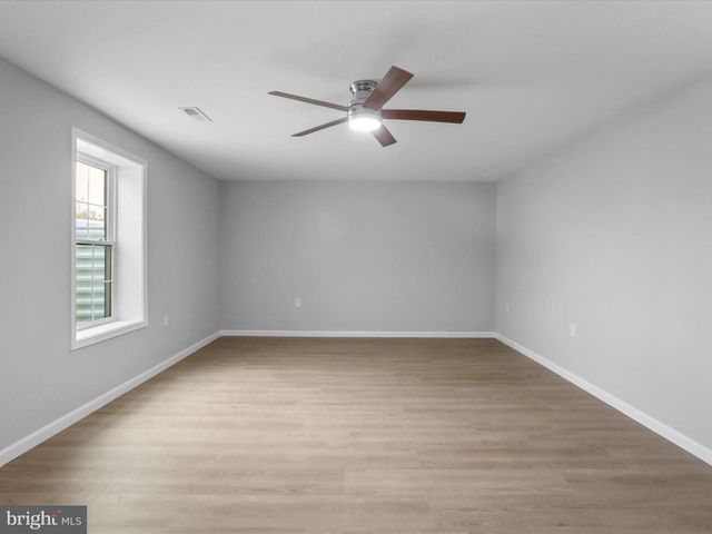 602 W SPRING ST, Woodstock, VA 22664