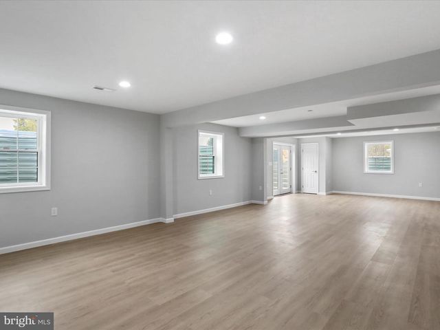 602 W SPRING ST, Woodstock, VA 22664