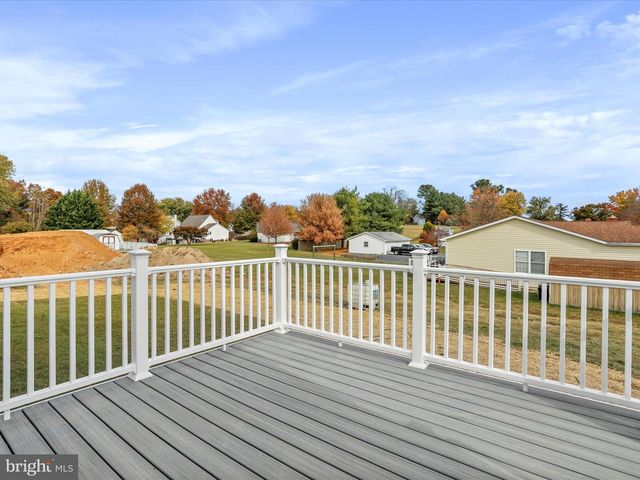 602 W SPRING ST, Woodstock, VA 22664