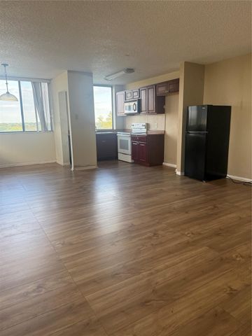 4222 Inverrary Boulevard, Lauderhill, FL 33319