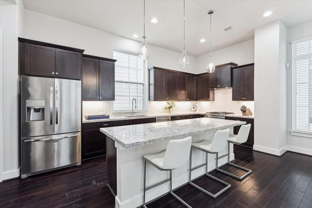 5212 Larkin Street, Houston, TX 77007