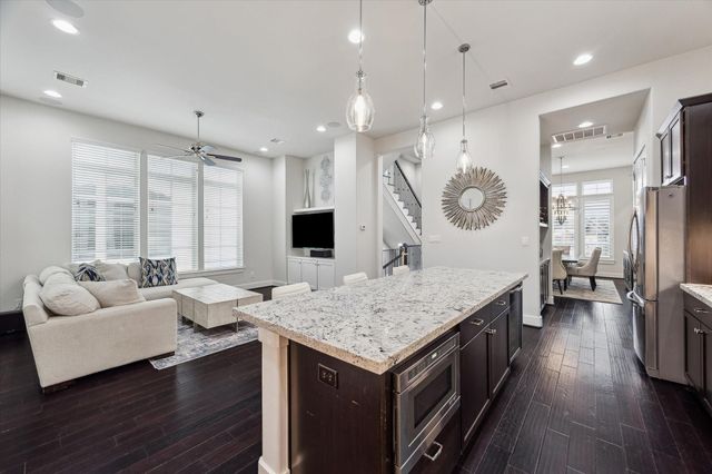 5212 Larkin Street, Houston, TX 77007