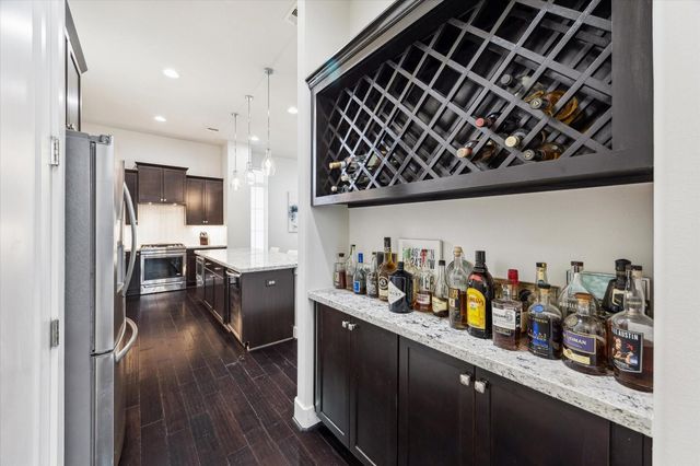 5212 Larkin Street, Houston, TX 77007