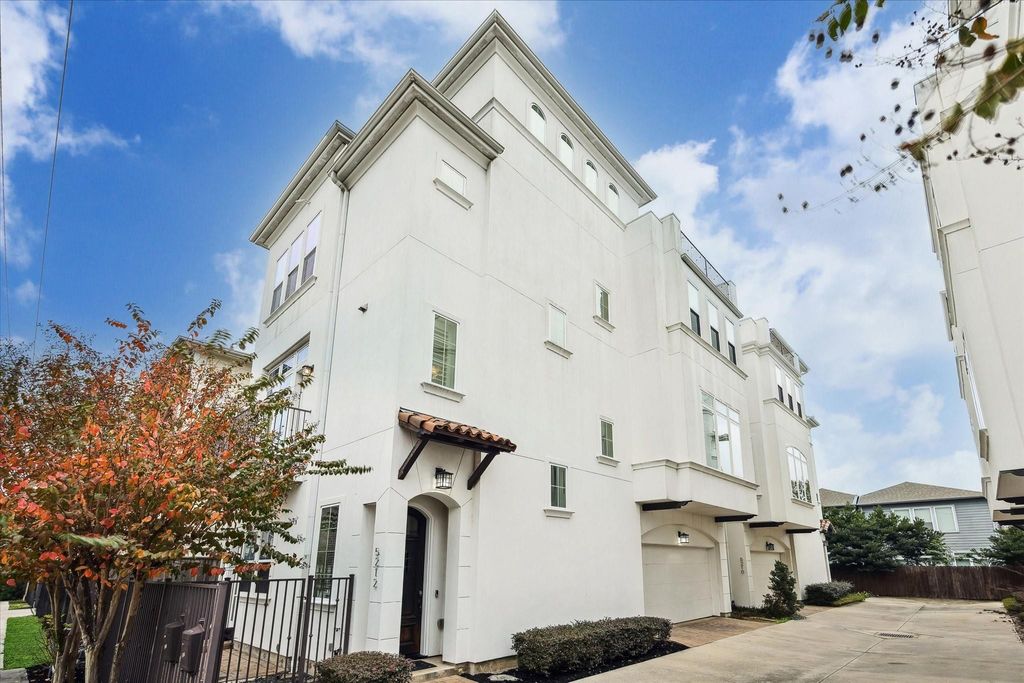 5212 Larkin Street, Houston, TX 77007