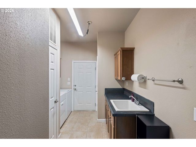 87719 BILL CREEK Ln, Bandon, OR 97411