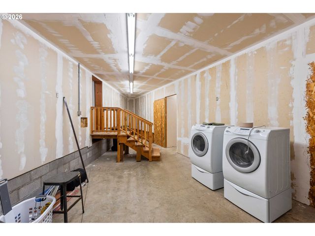 87719 BILL CREEK Ln, Bandon, OR 97411