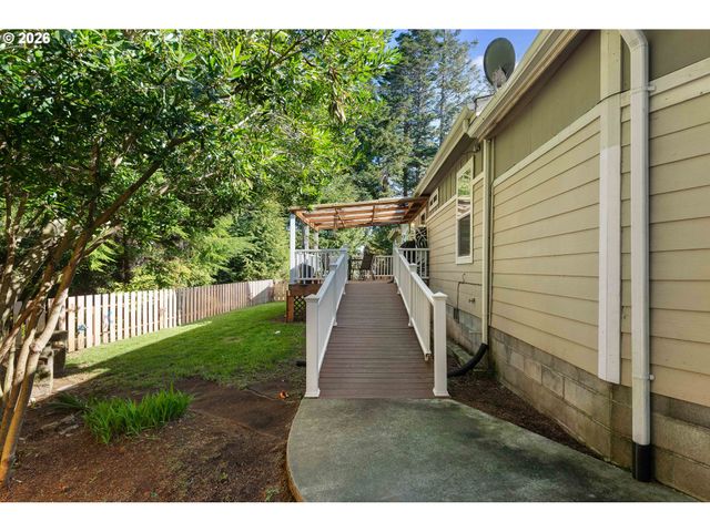 87719 BILL CREEK Ln, Bandon, OR 97411