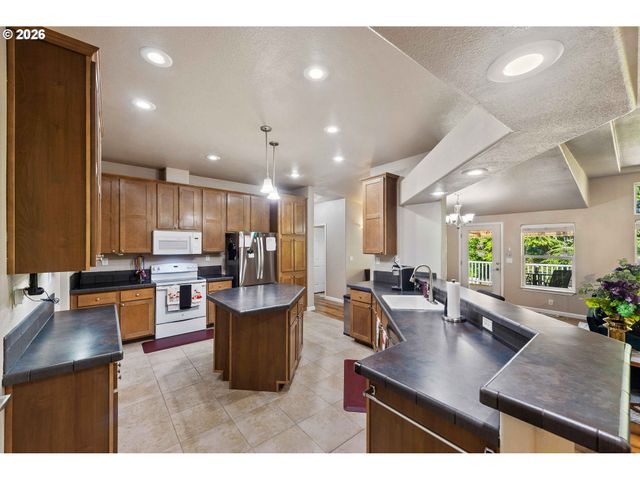 87719 BILL CREEK Ln, Bandon, OR 97411