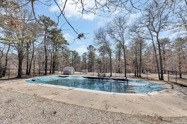 35 Ashumet Rd 10C, Mashpee, MA 02649