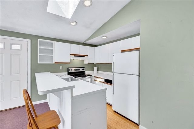 35 Ashumet Rd 10C, Mashpee, MA 02649
