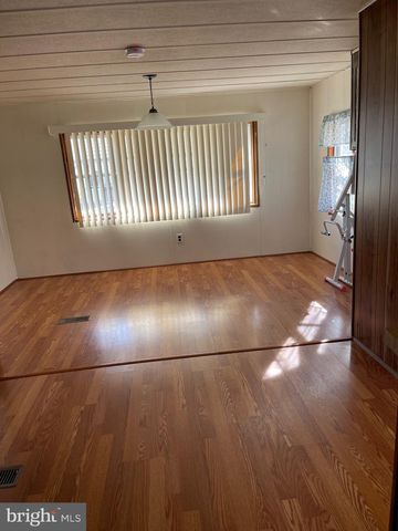 3598 IRIS AVE, Feasterville Trevose, PA 19053