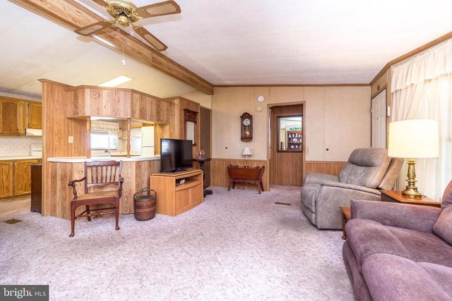 720 CYPRESS CT, North Wales, PA 19454