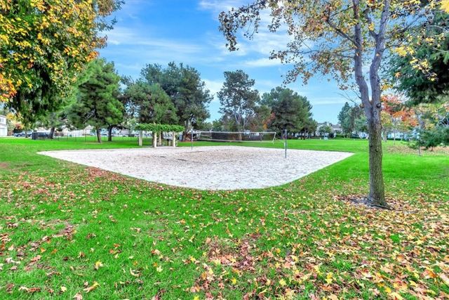 19 Briarglen, Irvine, CA 92614