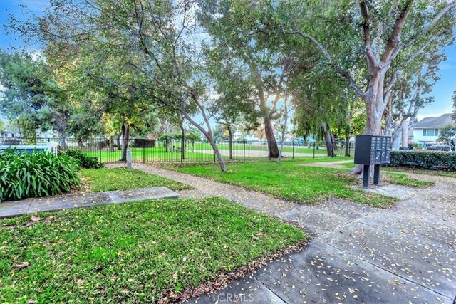 19 Briarglen, Irvine, CA 92614