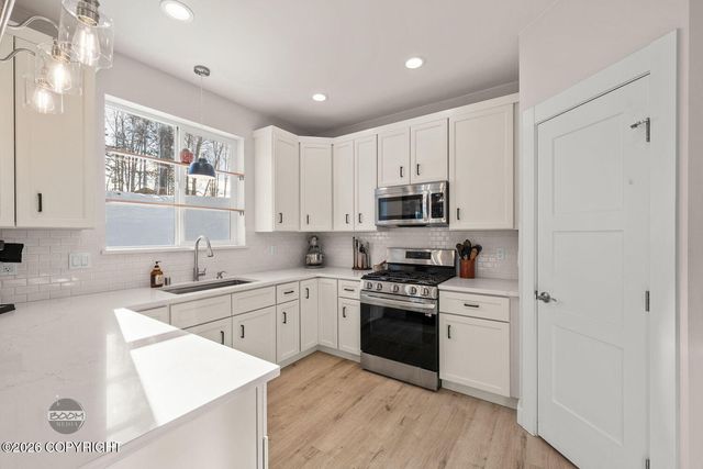 502 W Birdnest Drive, Wasilla, AK 99654