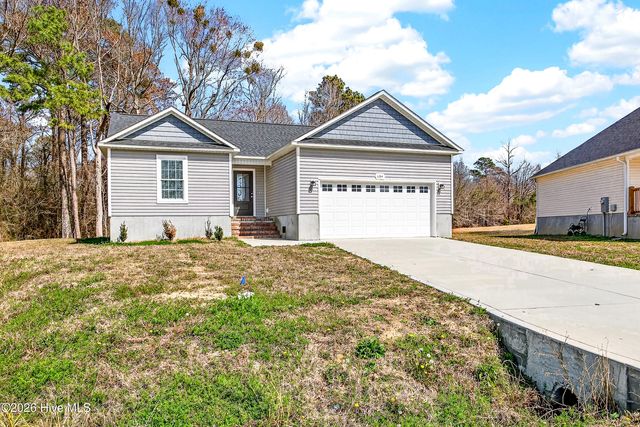 604 Sonata Court, Richlands, NC 28574