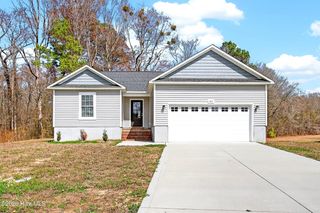 604 Sonata Court, Richlands, NC 28574