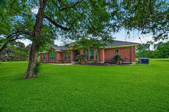 13334 W Brazos Bend Drive, Needville, TX 77461