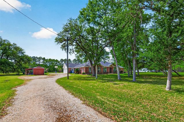 13334 W Brazos Bend Drive, Needville, TX 77461