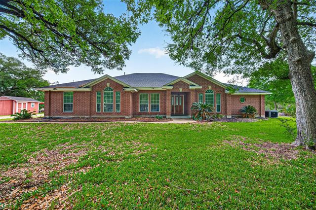13334 W Brazos Bend Drive, Needville, TX 77461
