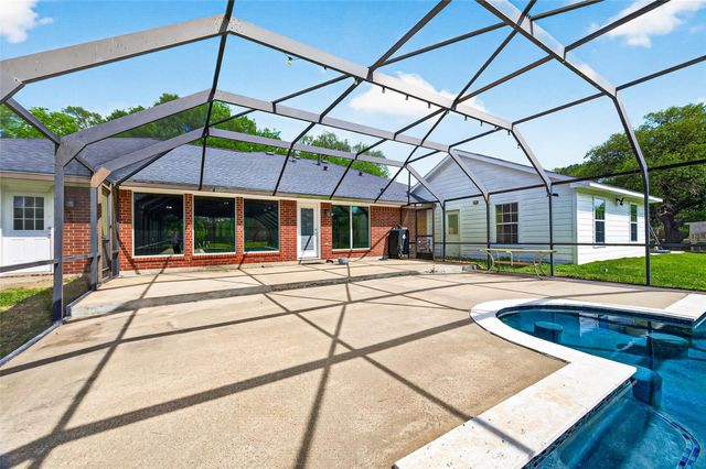 13334 W Brazos Bend Drive, Needville, TX 77461