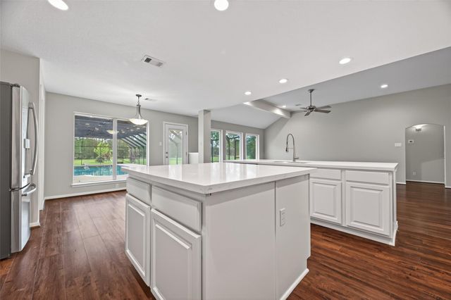 13334 W Brazos Bend Drive, Needville, TX 77461