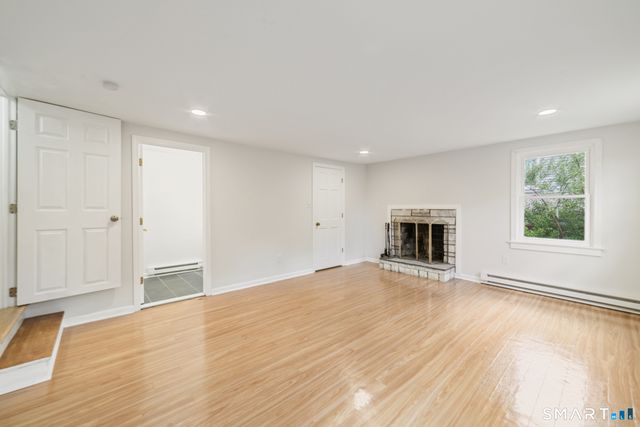 48 Lardner Road, Bristol, CT 06010
