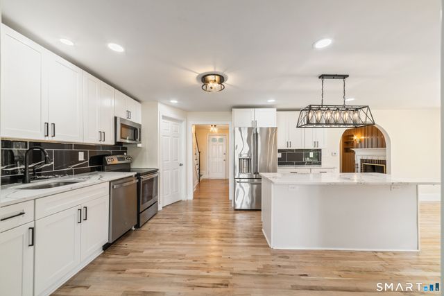 48 Lardner Road, Bristol, CT 06010