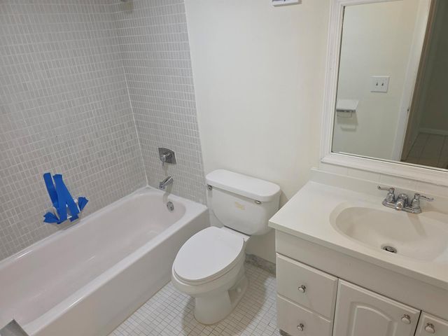 470 Executive Center Drive 2k, West Palm Beach, FL 33401