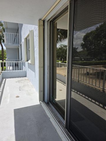 470 Executive Center Drive 2k, West Palm Beach, FL 33401