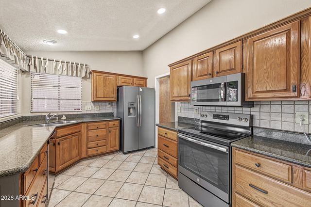 21019 N DESERT SANDS Drive, Sun City West, AZ 85375