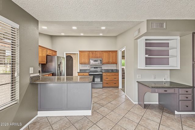 21019 N DESERT SANDS Drive, Sun City West, AZ 85375