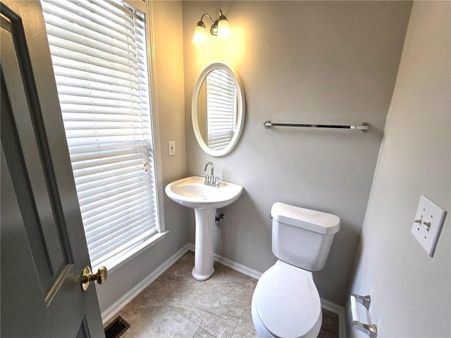 3989 Howell Park Road, Duluth, GA 30096