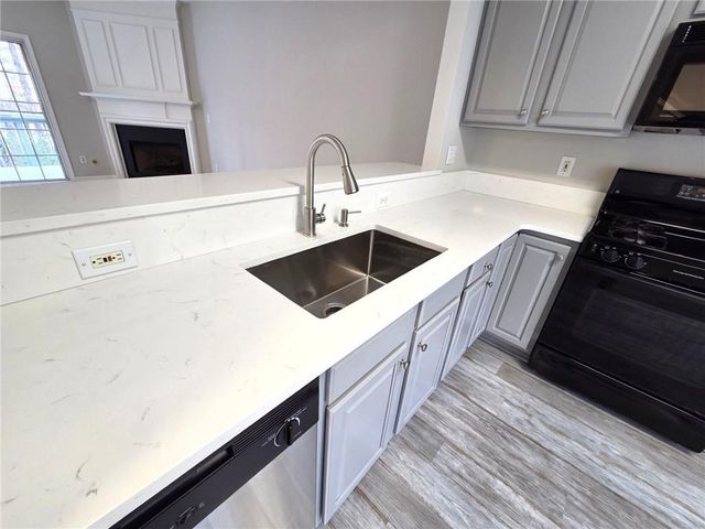 3989 Howell Park Road, Duluth, GA 30096