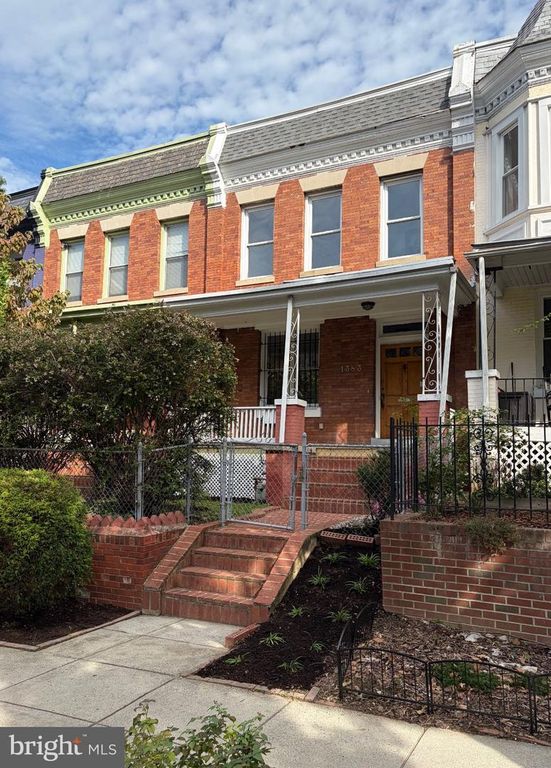 1383 QUINCY ST NW, Washington, DC 20011