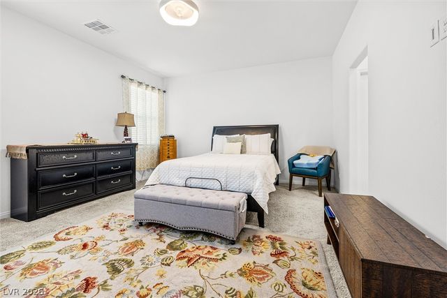 1940 Classic Novel Street, Las Vegas, NV 89115