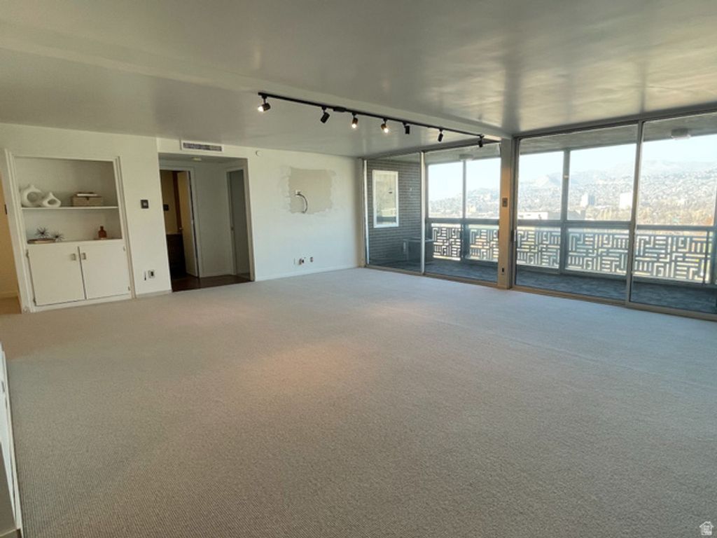 Image 26 of property listing at 515 S 1000 E #504, Salt Lake City, UT 84102