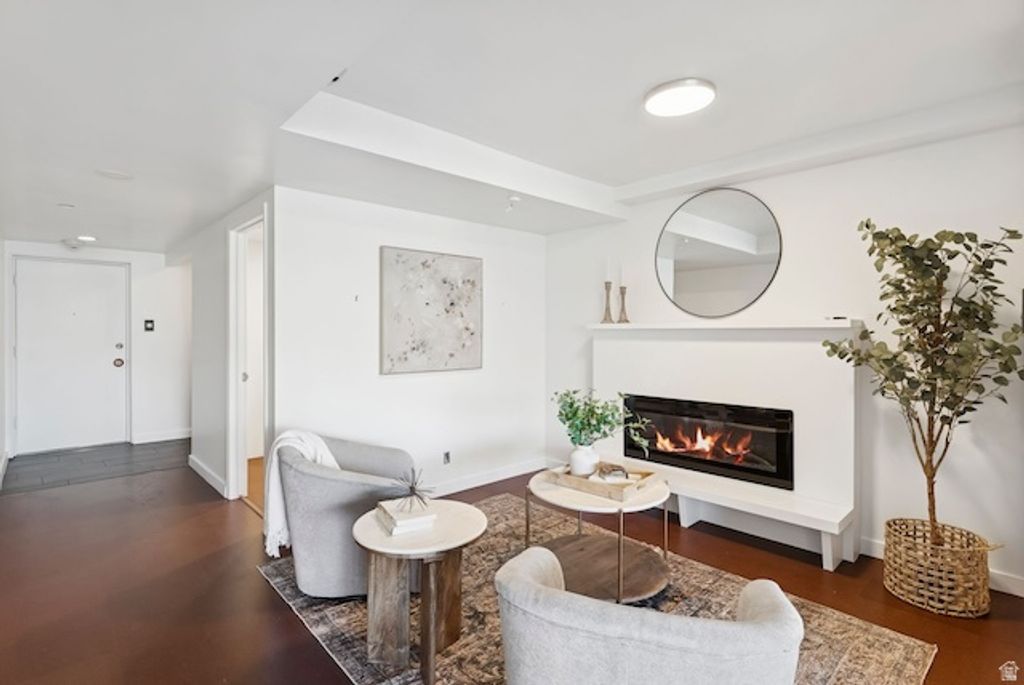 Image 4 of property listing at 515 S 1000 E #504, Salt Lake City, UT 84102