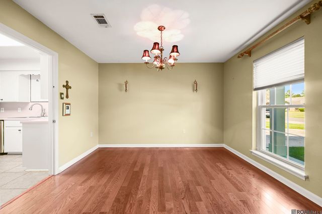 11940 Millburn Dr, Baton Rouge, LA 70815