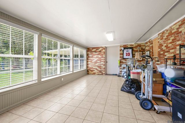 11940 Millburn Dr, Baton Rouge, LA 70815